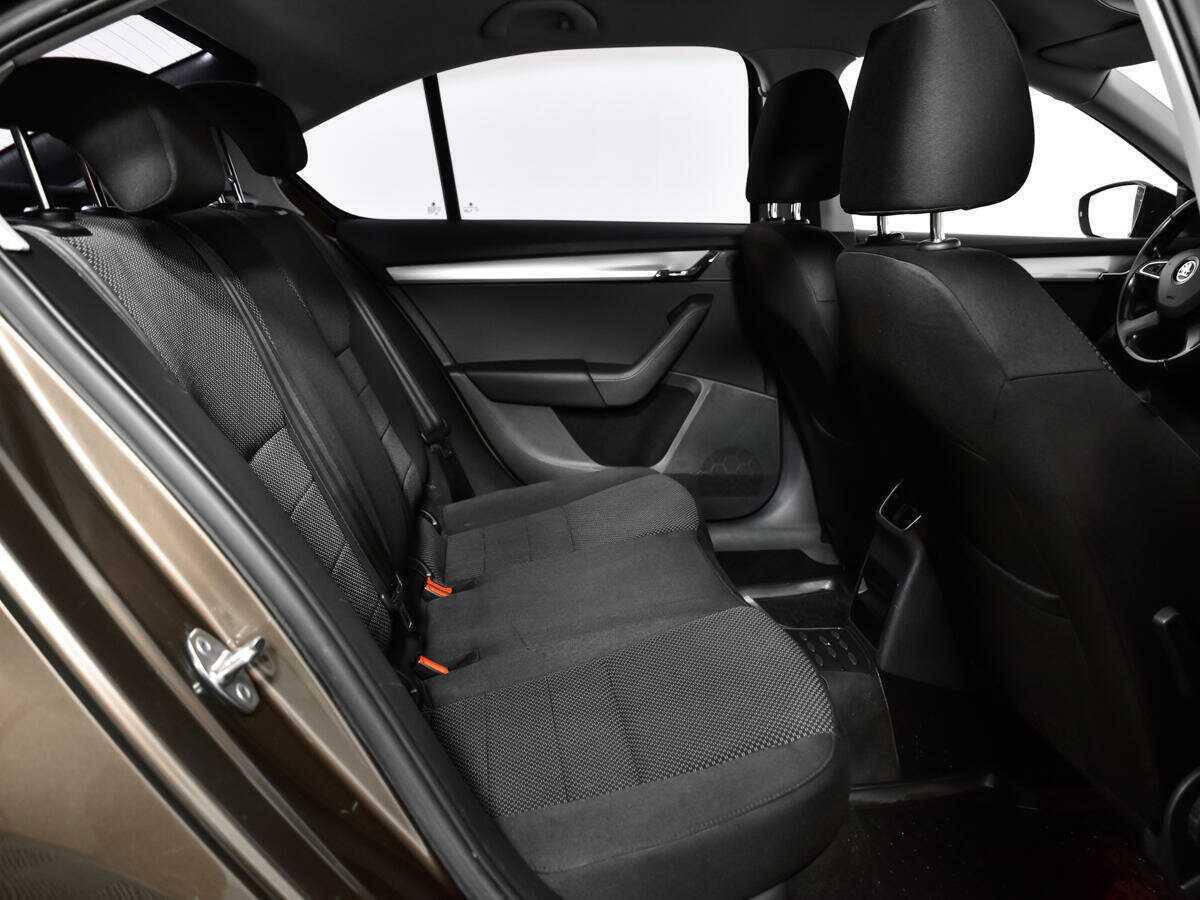 Купить Skoda Octavia с пробегом. Фото: #7