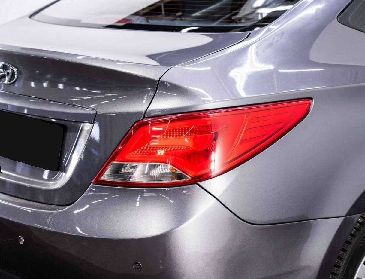 Купить Hyundai Solaris с пробегом. Фото: #24