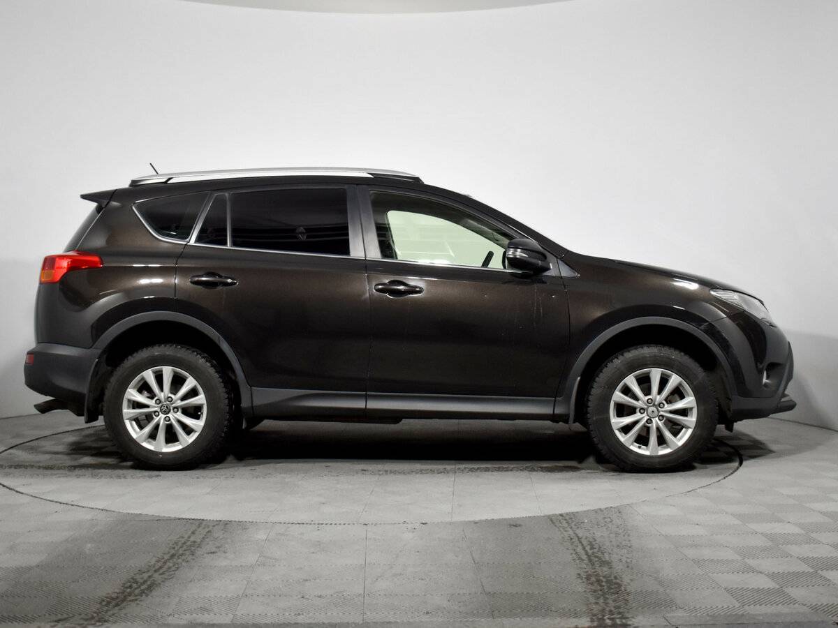 Купить Toyota RAV4 с пробегом. Фото: #3