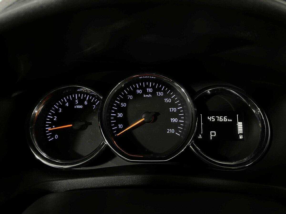 Купить Renault Logan с пробегом. Фото: #9