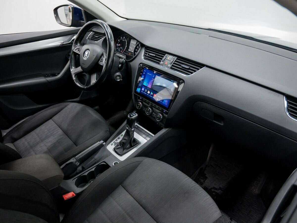 Купить Skoda Octavia с пробегом. Фото: #6