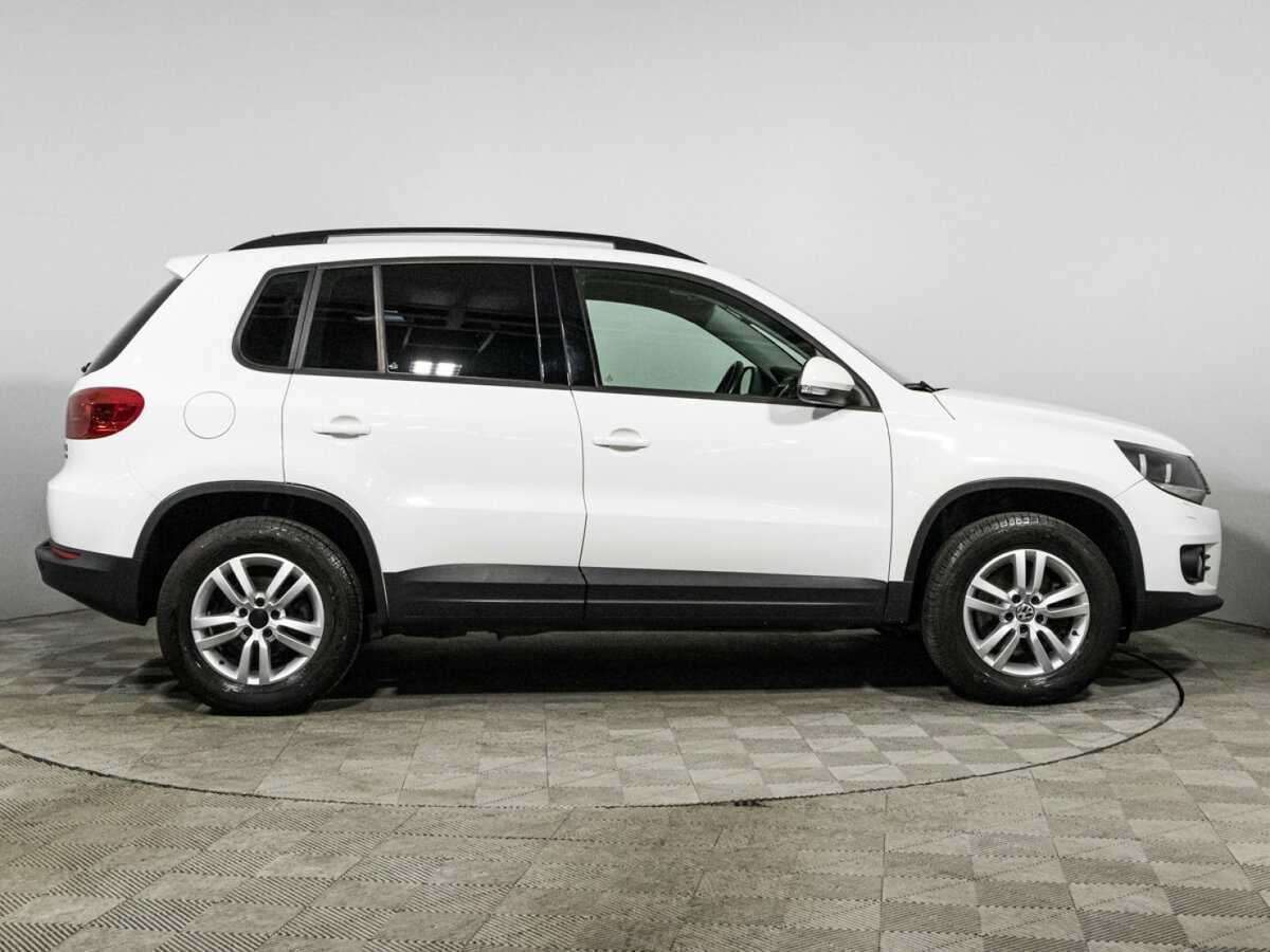 Купить Volkswagen Tiguan с пробегом. Фото: #3