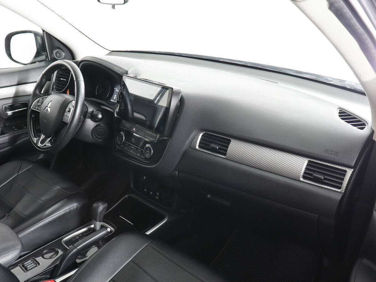 Купить Mitsubishi Outlander с пробегом. Фото: #9
