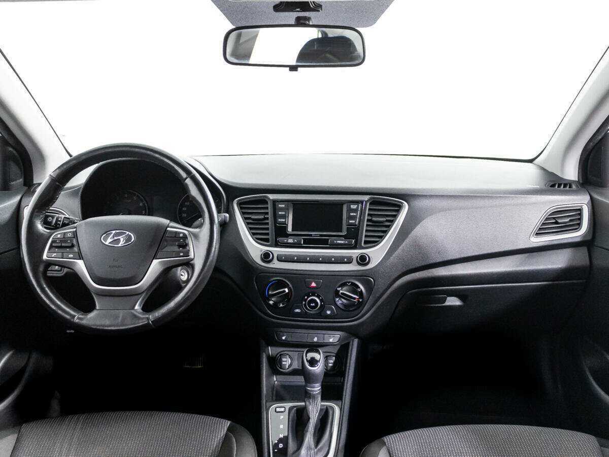 Купить Hyundai Solaris с пробегом. Фото: #12