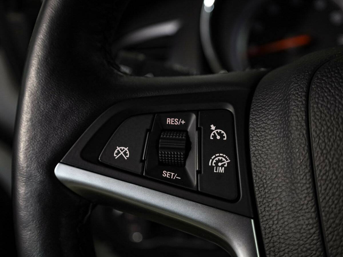 Купить Opel Astra с пробегом. Фото: #8