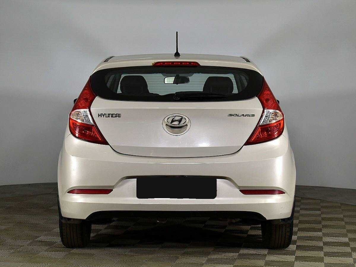 Купить Hyundai Solaris с пробегом. Фото: #3