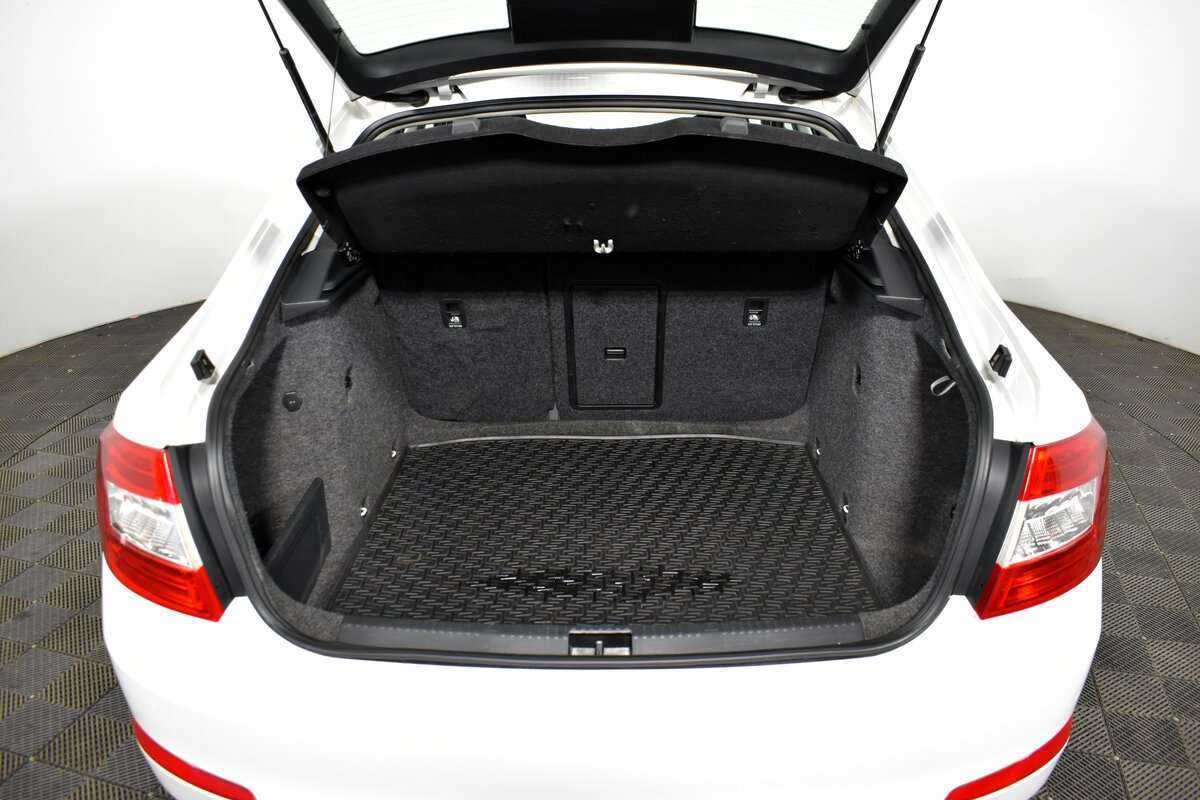 Купить Skoda Octavia с пробегом. Фото: #9