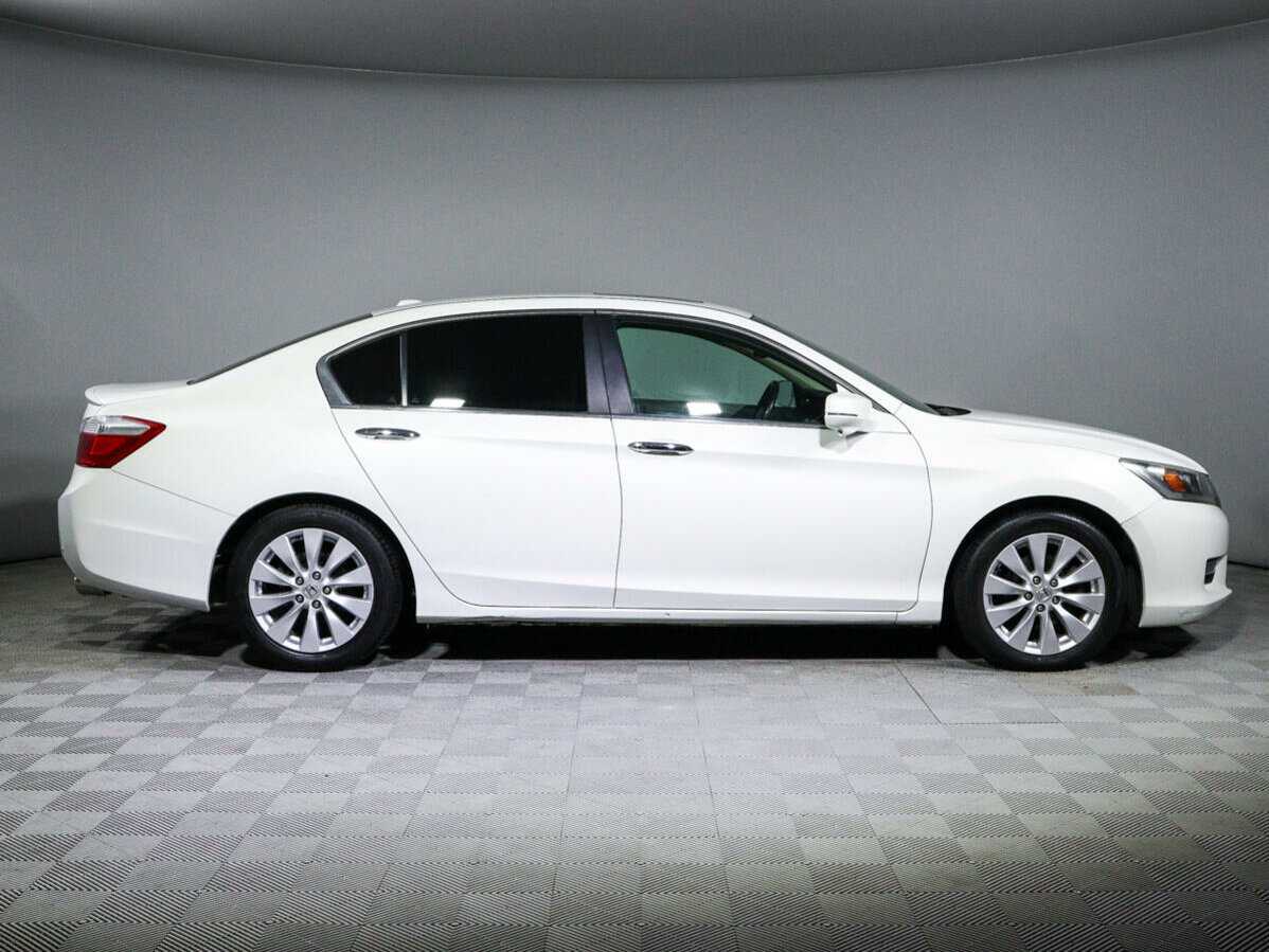 Купить Honda Accord с пробегом. Фото: #3