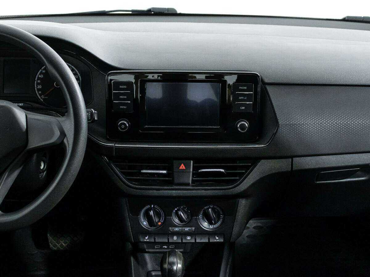 Купить Volkswagen Polo с пробегом. Фото: #12