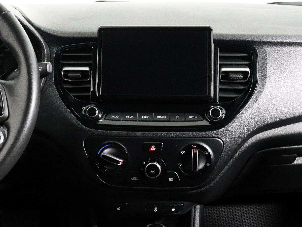 Купить Hyundai Solaris с пробегом. Фото: #11