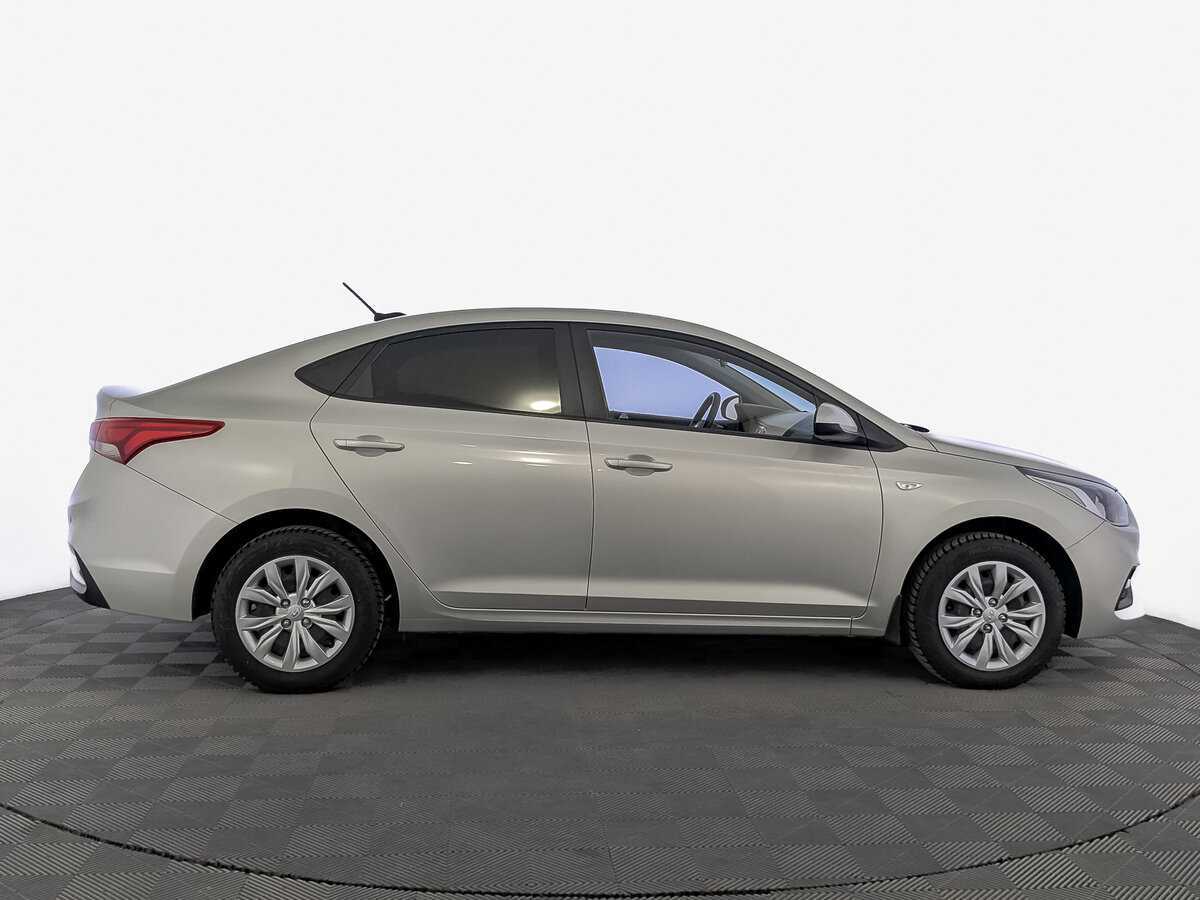 Купить Hyundai Solaris с пробегом. Фото: #3