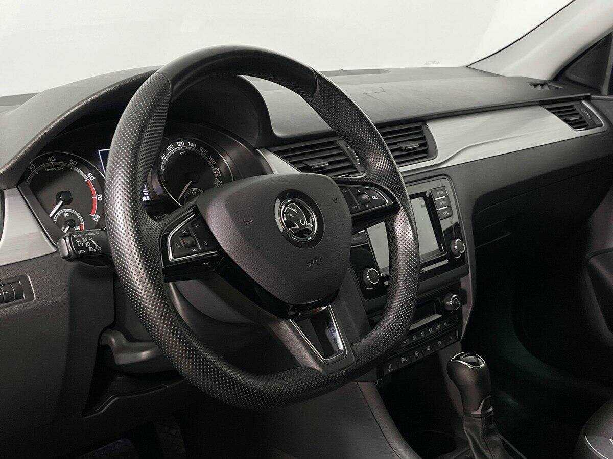 Купить Skoda Rapid с пробегом. Фото: #13
