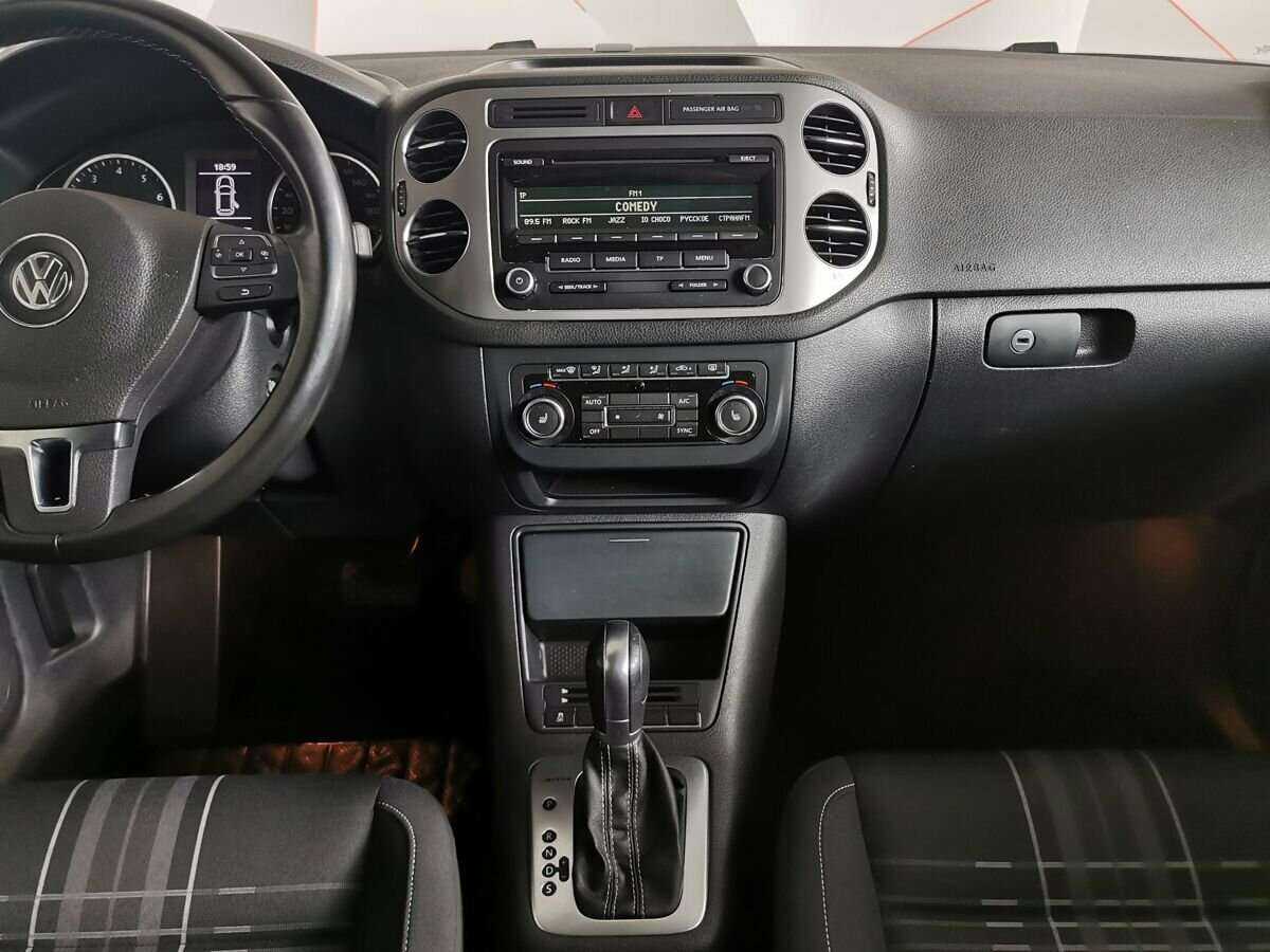 Купить Volkswagen Tiguan с пробегом. Фото: #10