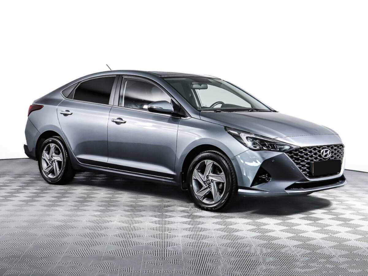 Купить Hyundai Solaris с пробегом. Фото: #2