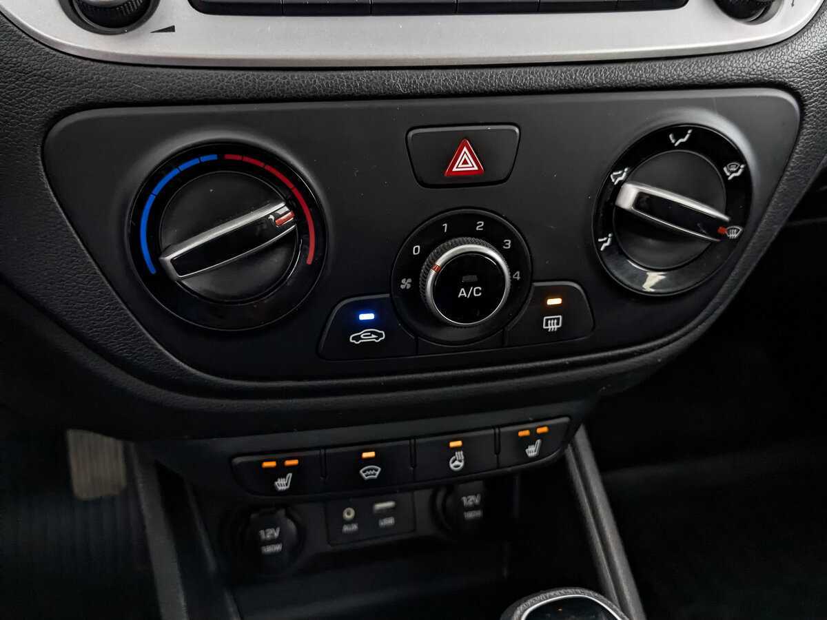 Купить Hyundai Solaris с пробегом. Фото: #25