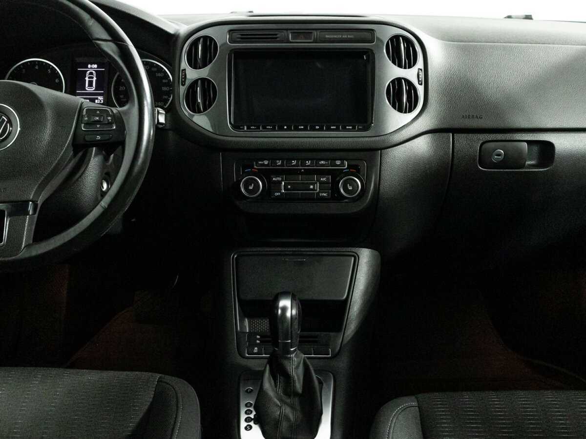 Купить Volkswagen Tiguan с пробегом. Фото: #13
