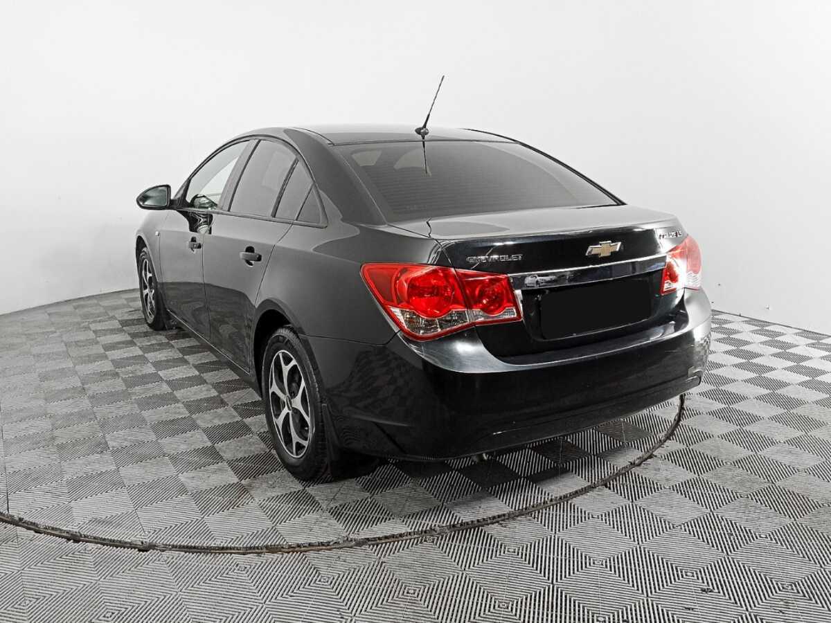 Купить Chevrolet Cruze с пробегом. Фото: #5