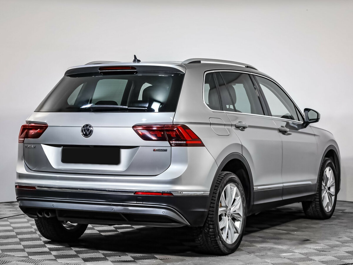 Купить Volkswagen Tiguan с пробегом. Фото: #2
