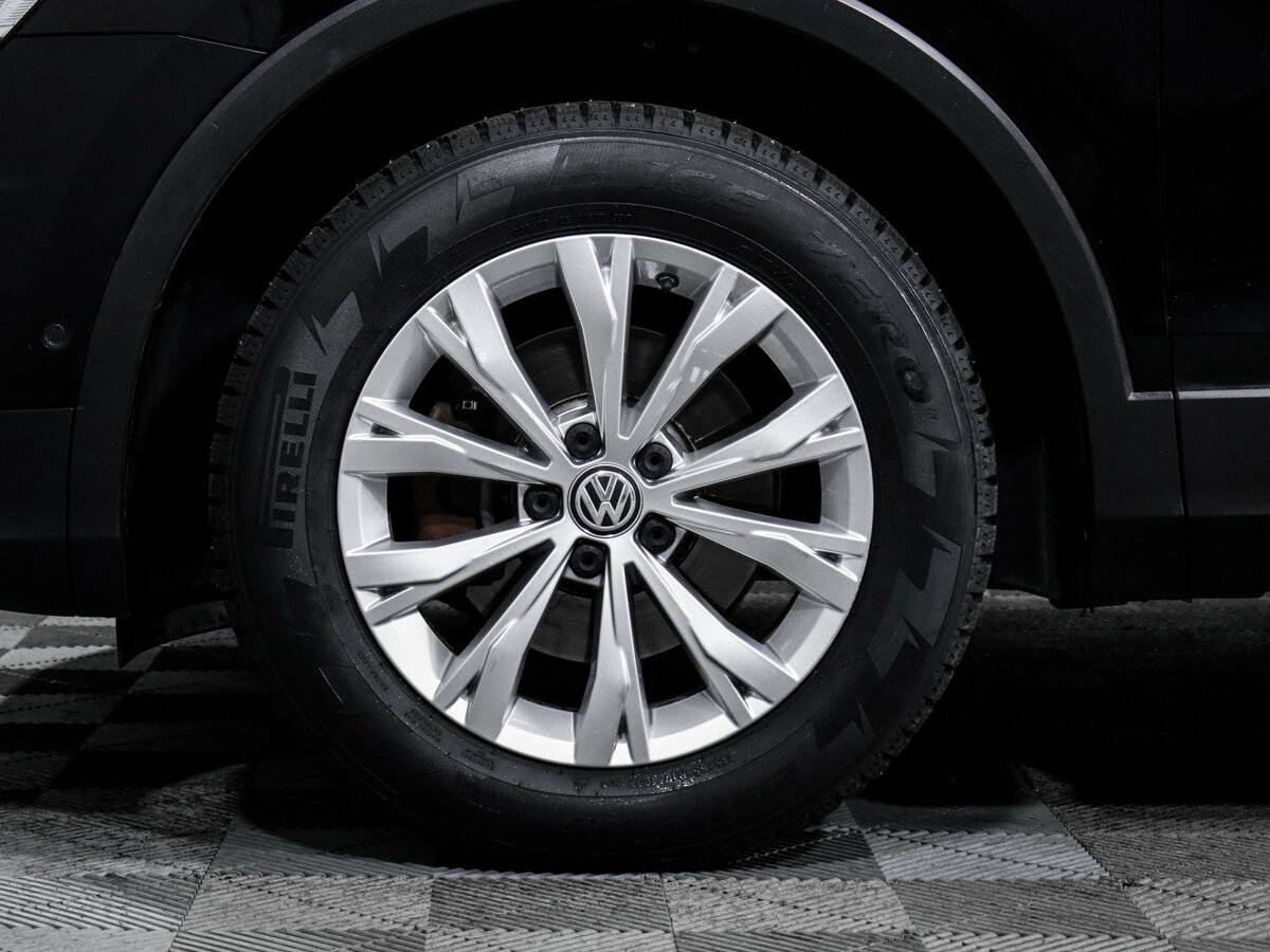 Купить Volkswagen Tiguan с пробегом. Фото: #11