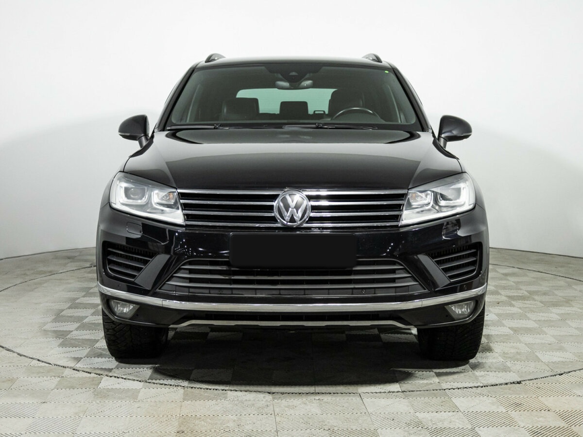 Купить Volkswagen Touareg с пробегом. Фото: #1