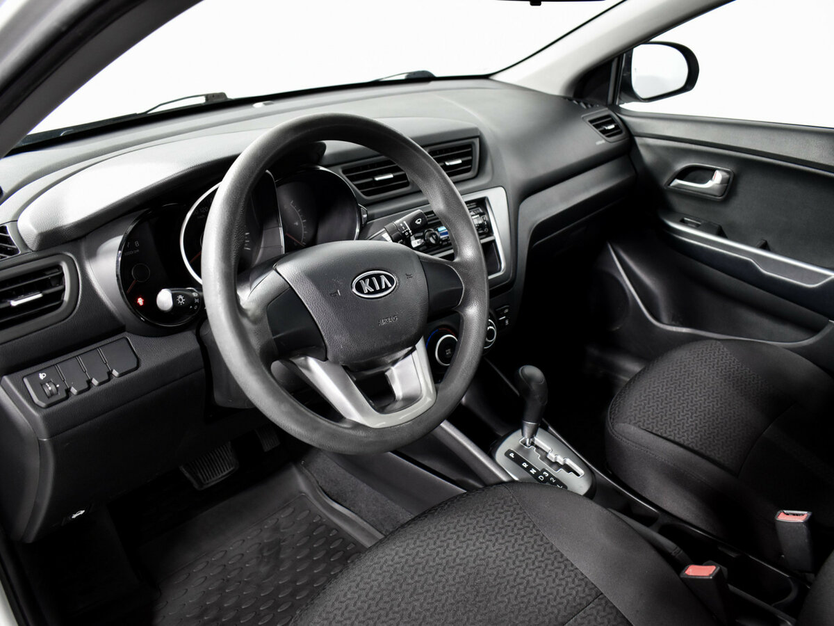 Купить Kia Rio с пробегом. Фото: #8