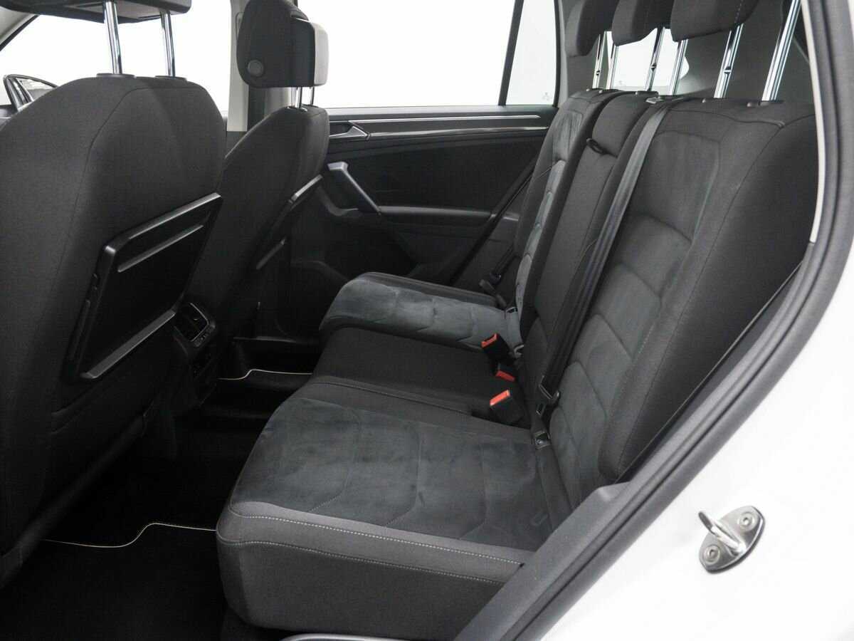 Купить Volkswagen Tiguan с пробегом. Фото: #13