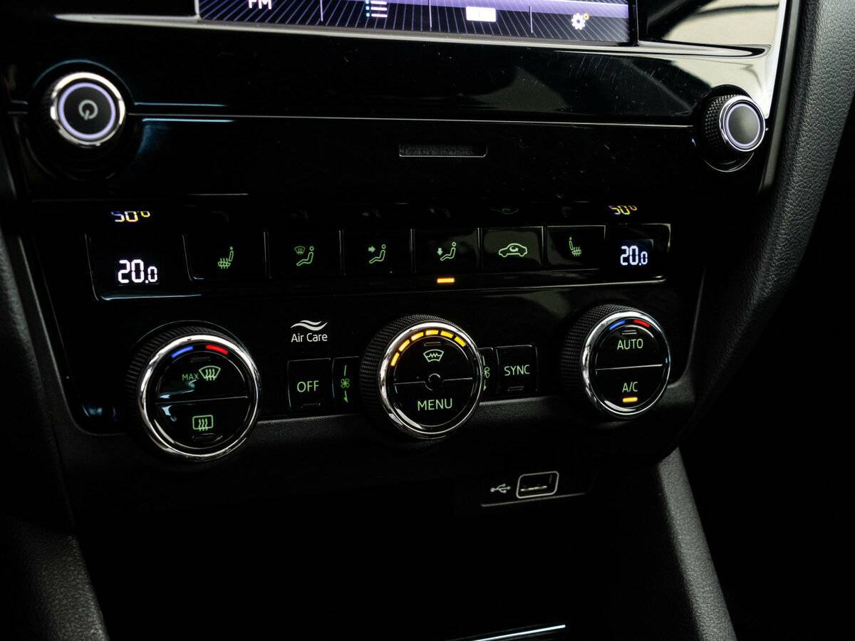 Купить Skoda Octavia с пробегом. Фото: #14