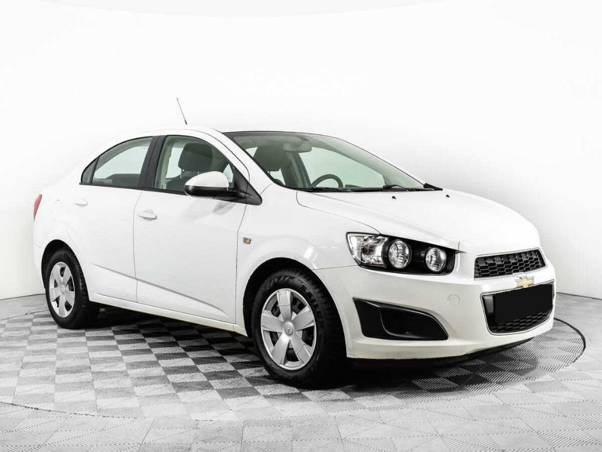 Купить Chevrolet Aveo с пробегом. Фото: #2
