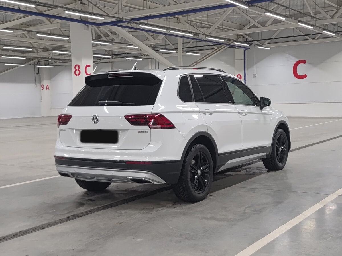 Купить Volkswagen Tiguan с пробегом. Фото: #4