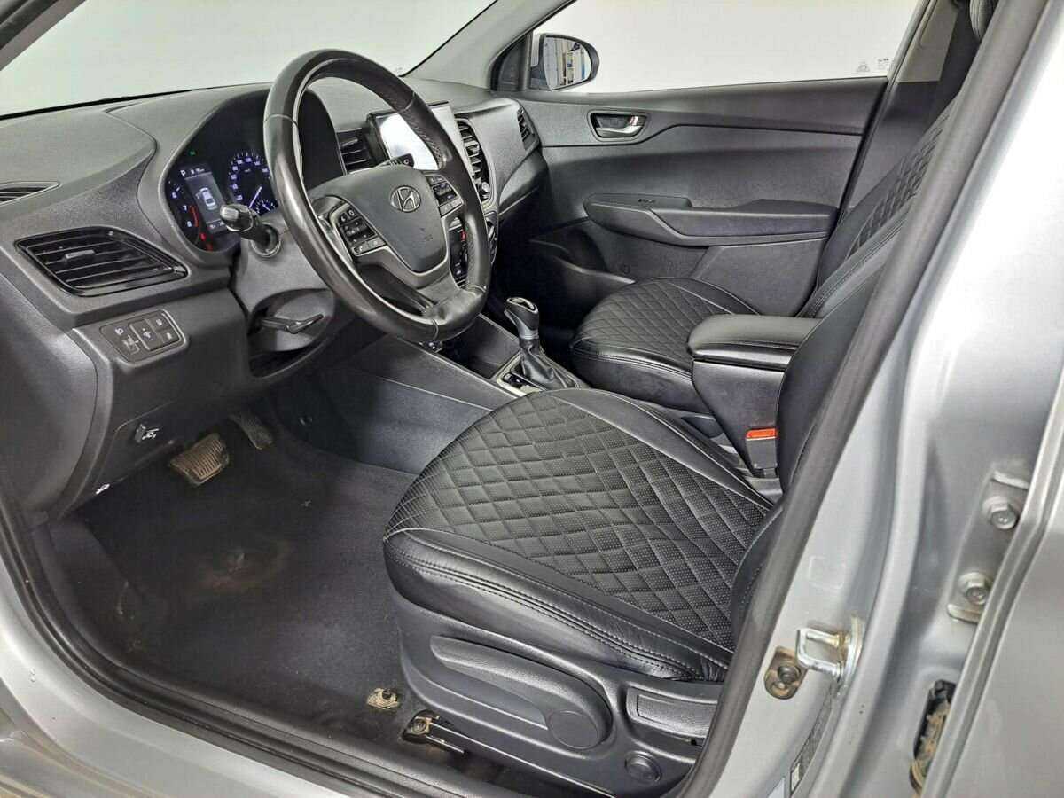Купить Hyundai Solaris с пробегом. Фото: #13