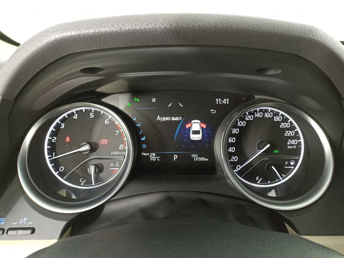 Купить Toyota Camry с пробегом. Фото: #11