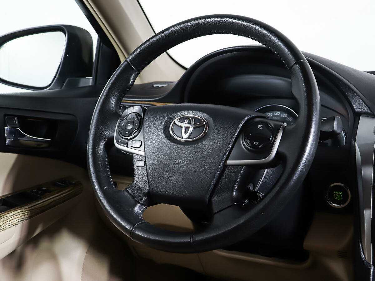 Купить Toyota Camry с пробегом. Фото: #16
