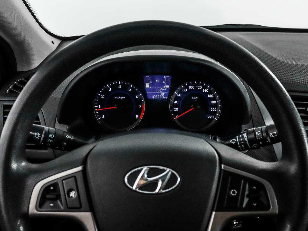 Купить Hyundai Solaris с пробегом. Фото: #14