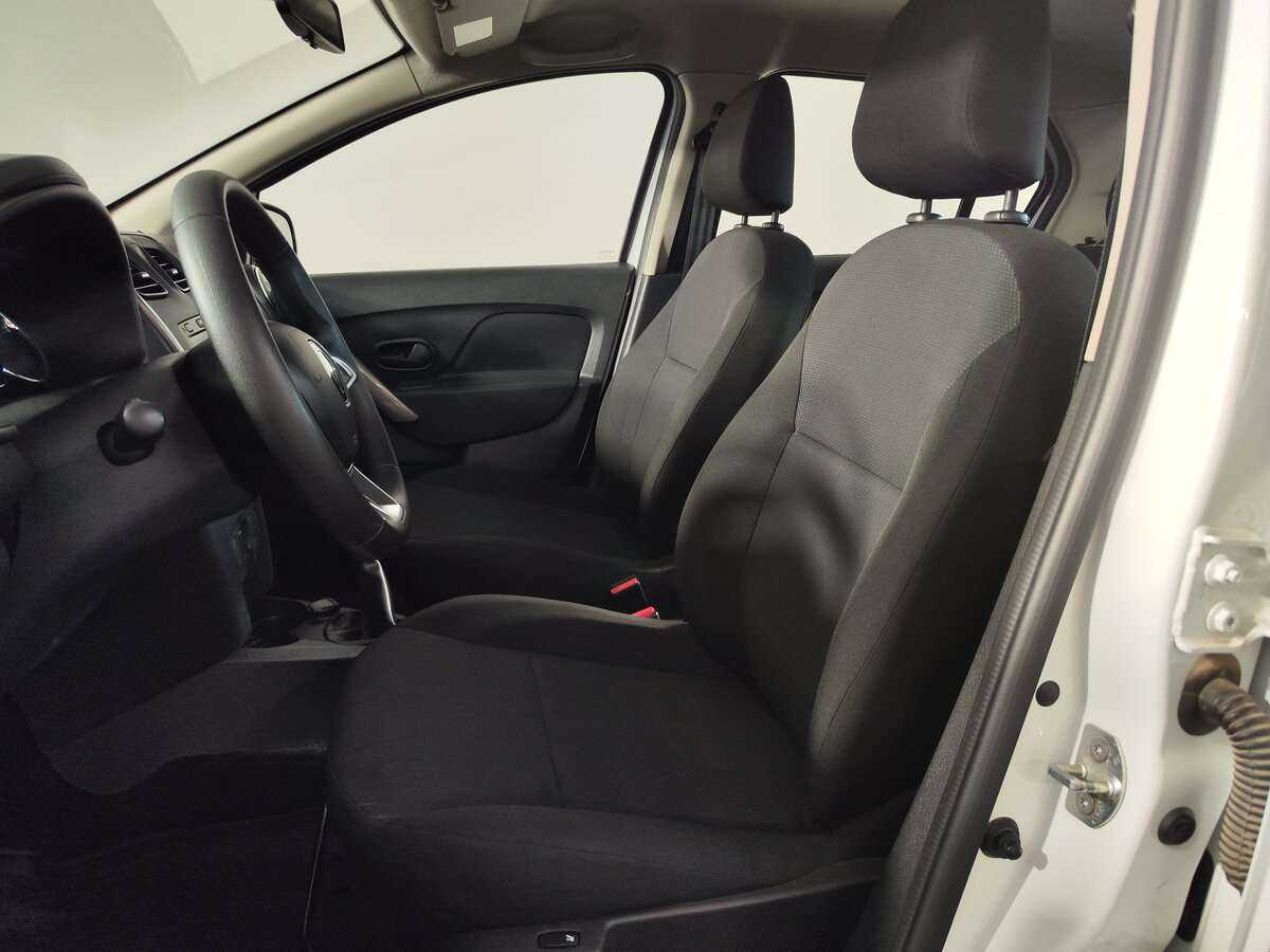 Купить Renault Logan с пробегом. Фото: #6