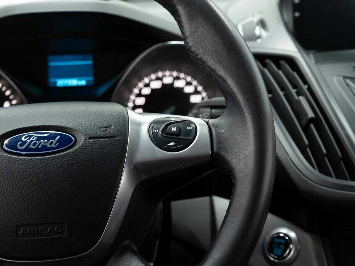 Купить Ford Kuga с пробегом. Фото: #16