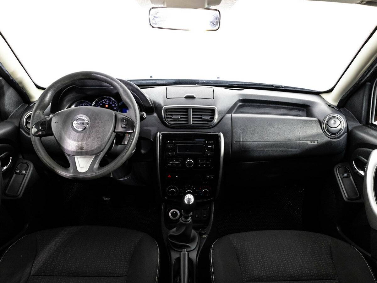 Купить Nissan Terrano с пробегом. Фото: #7