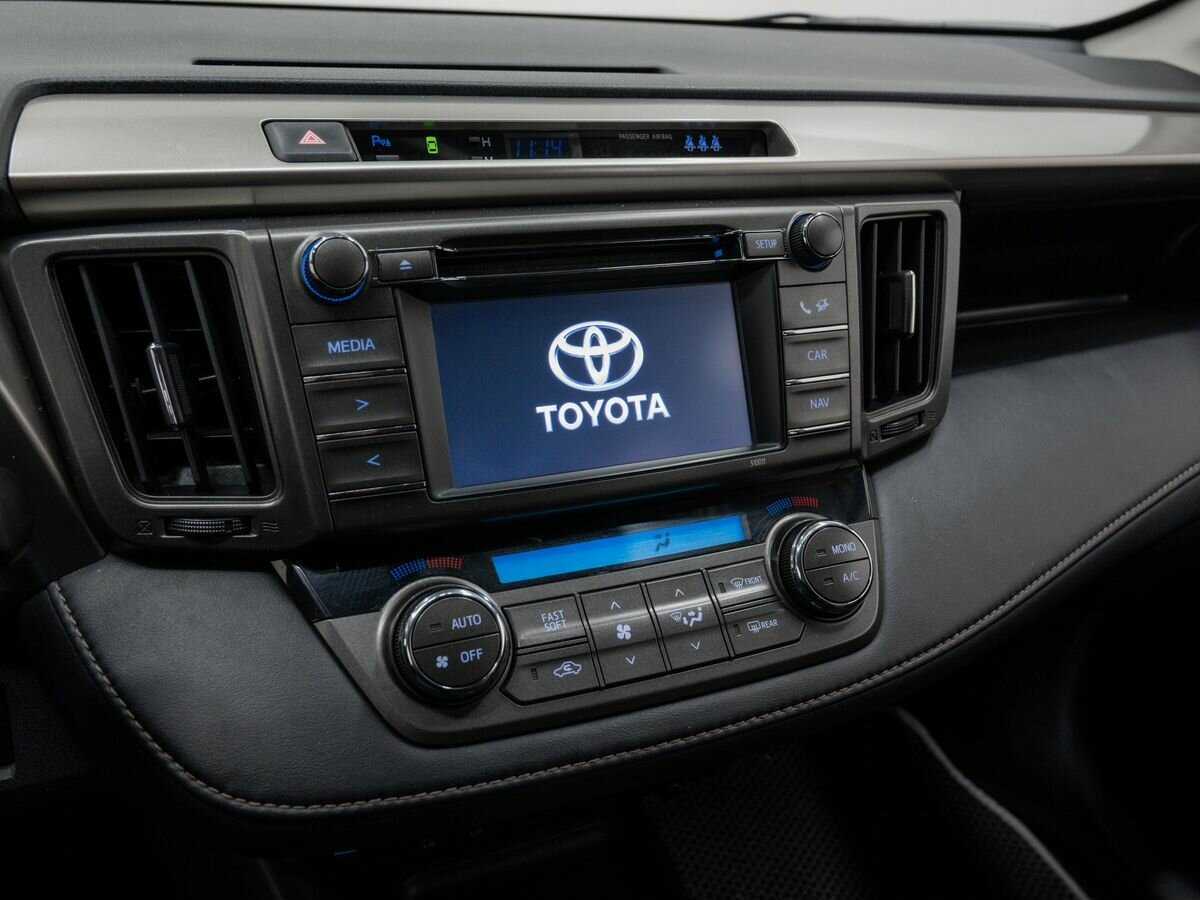 Купить Toyota RAV4 с пробегом. Фото: #18