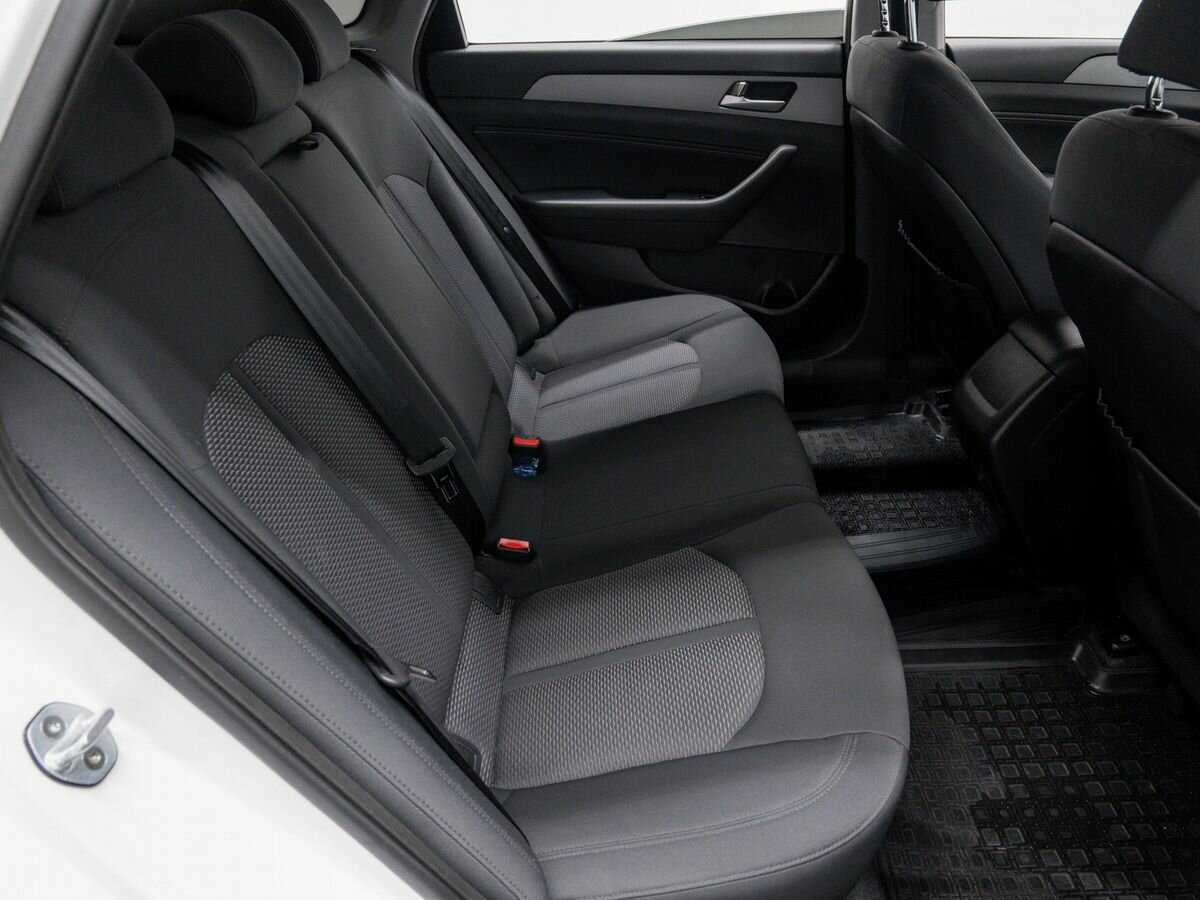 Купить Hyundai Sonata с пробегом. Фото: #8