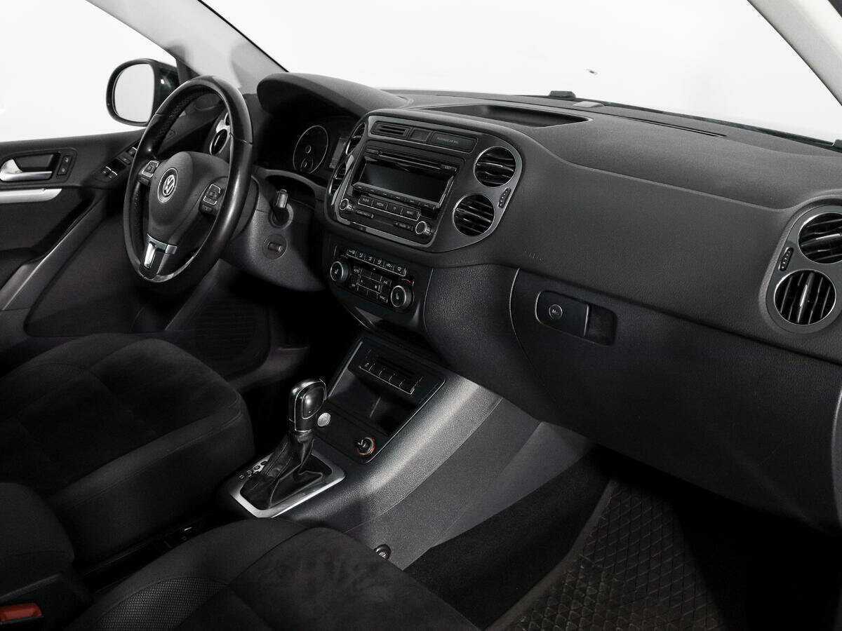 Купить Volkswagen Tiguan с пробегом. Фото: #9