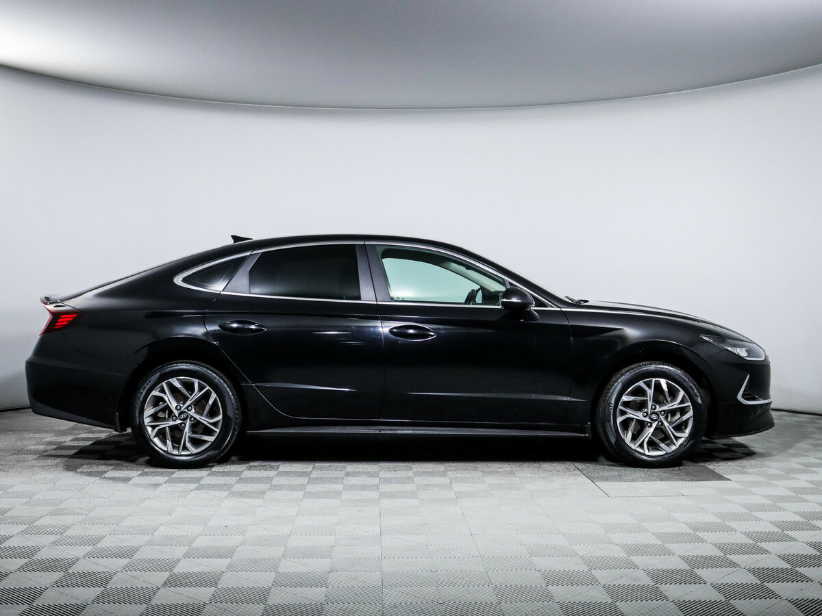 Купить Hyundai Sonata с пробегом. Фото: #3