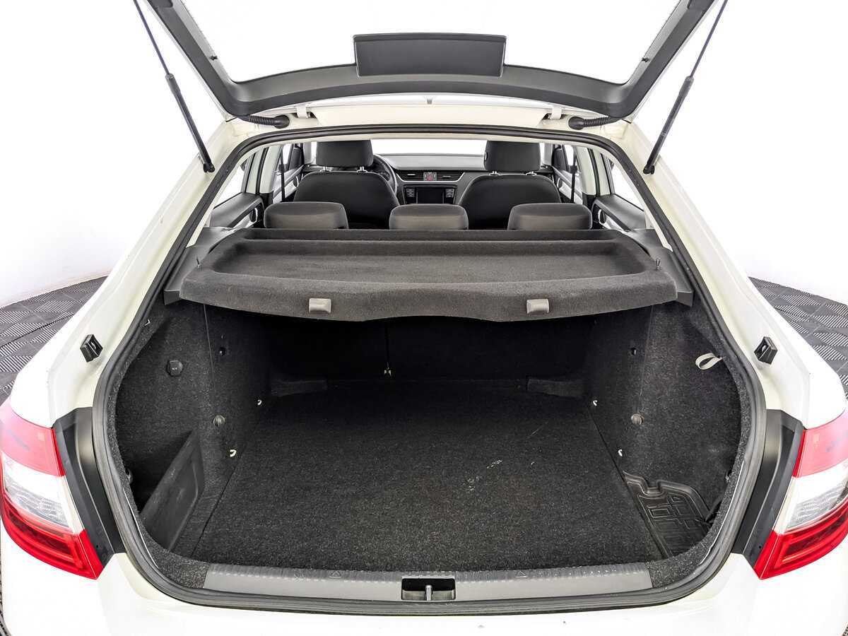 Купить Skoda Octavia с пробегом. Фото: #9