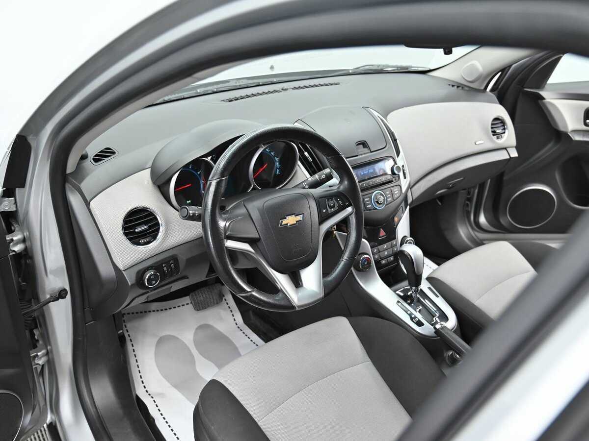 Купить Chevrolet Cruze с пробегом. Фото: #6