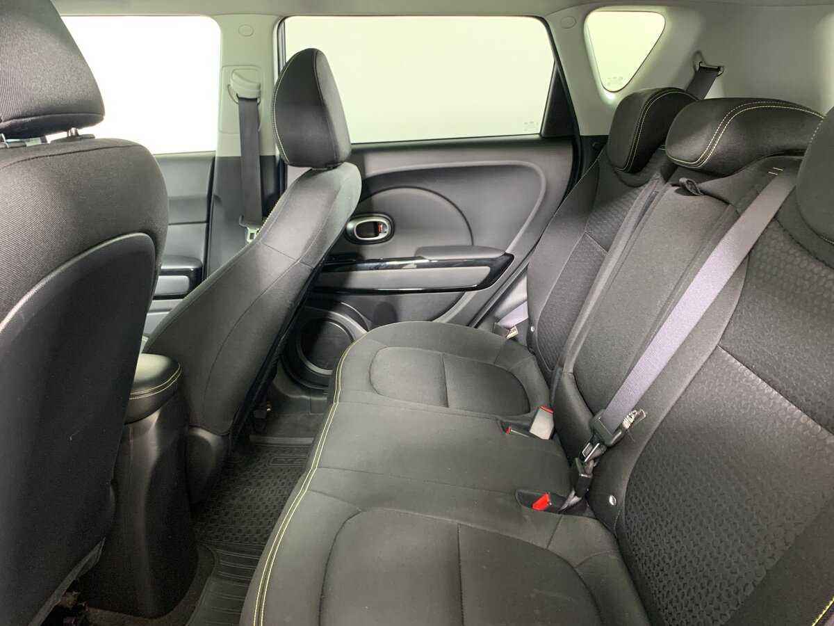 Купить Kia Soul с пробегом. Фото: #18