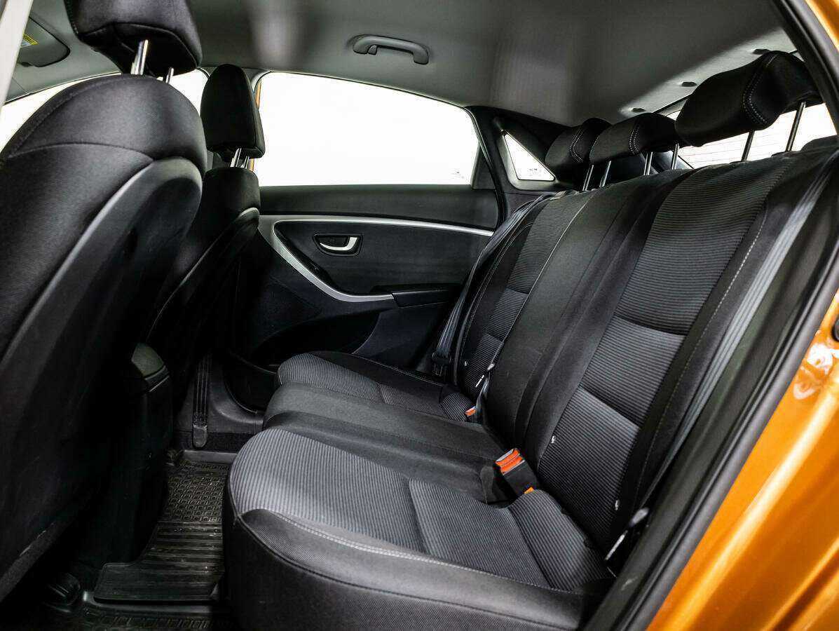 Купить Hyundai i30 с пробегом. Фото: #9