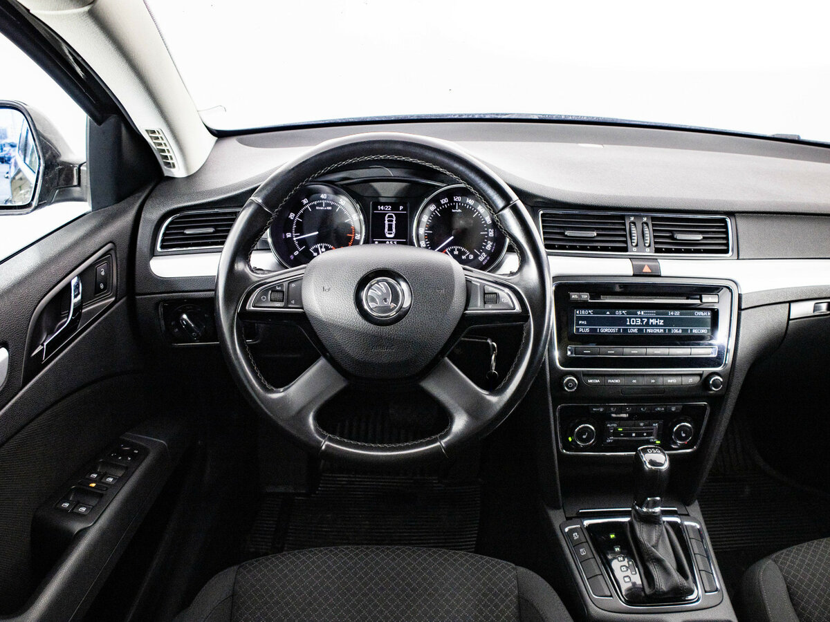Купить Skoda Superb с пробегом. Фото: #7