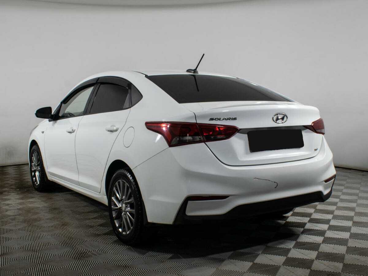 Купить Hyundai Solaris с пробегом. Фото: #6