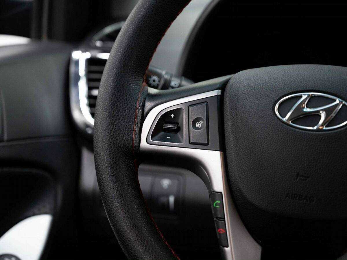 Купить Hyundai Solaris с пробегом. Фото: #13