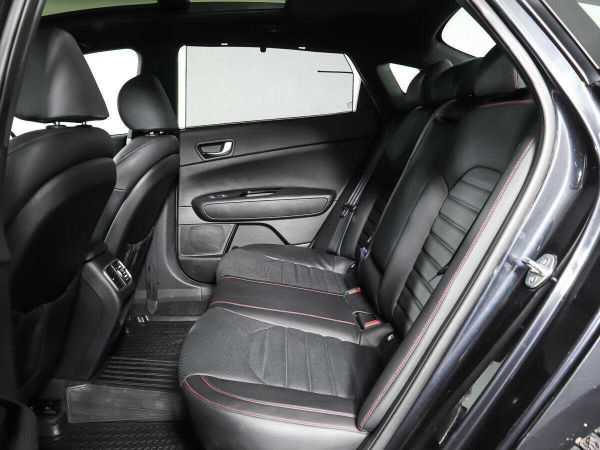 Купить Kia Optima с пробегом. Фото: #9