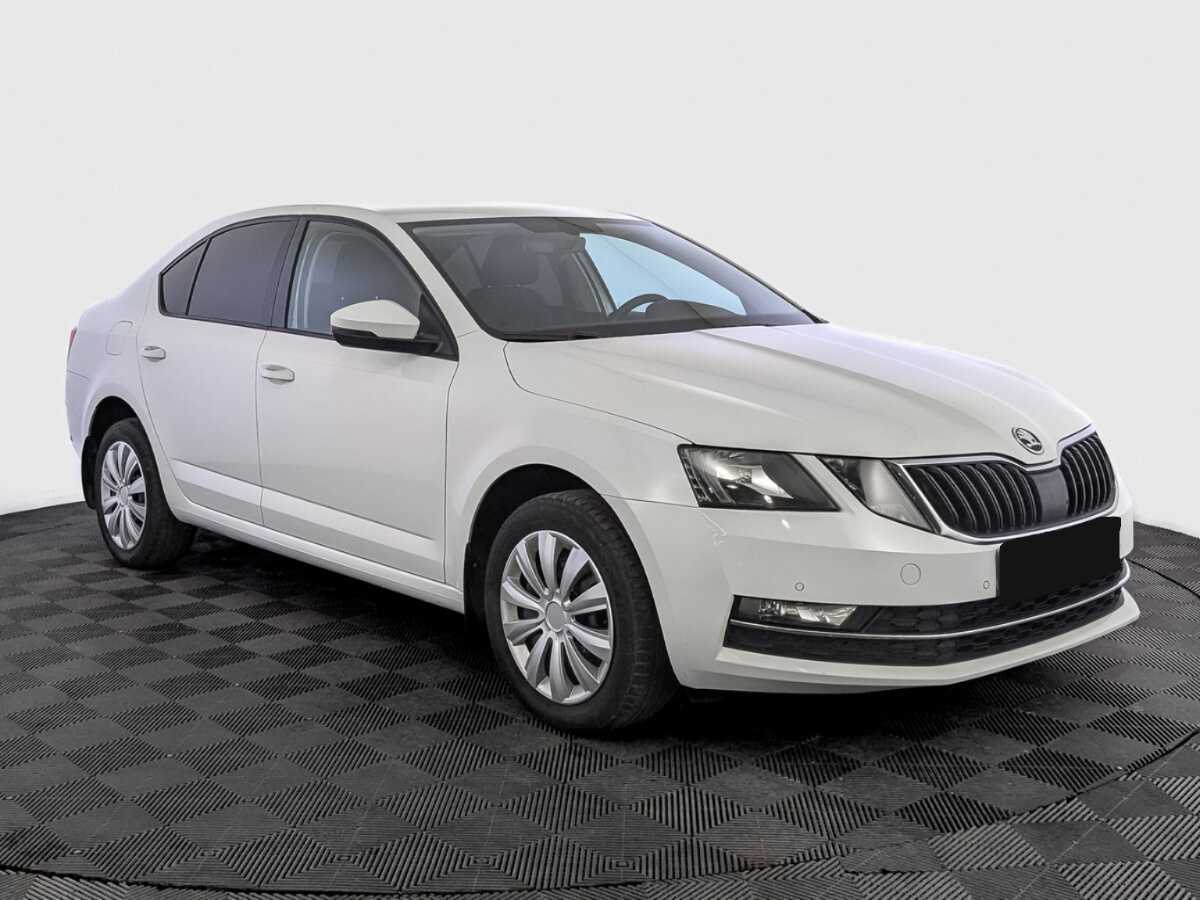 Купить Skoda Octavia с пробегом. Фото: #2