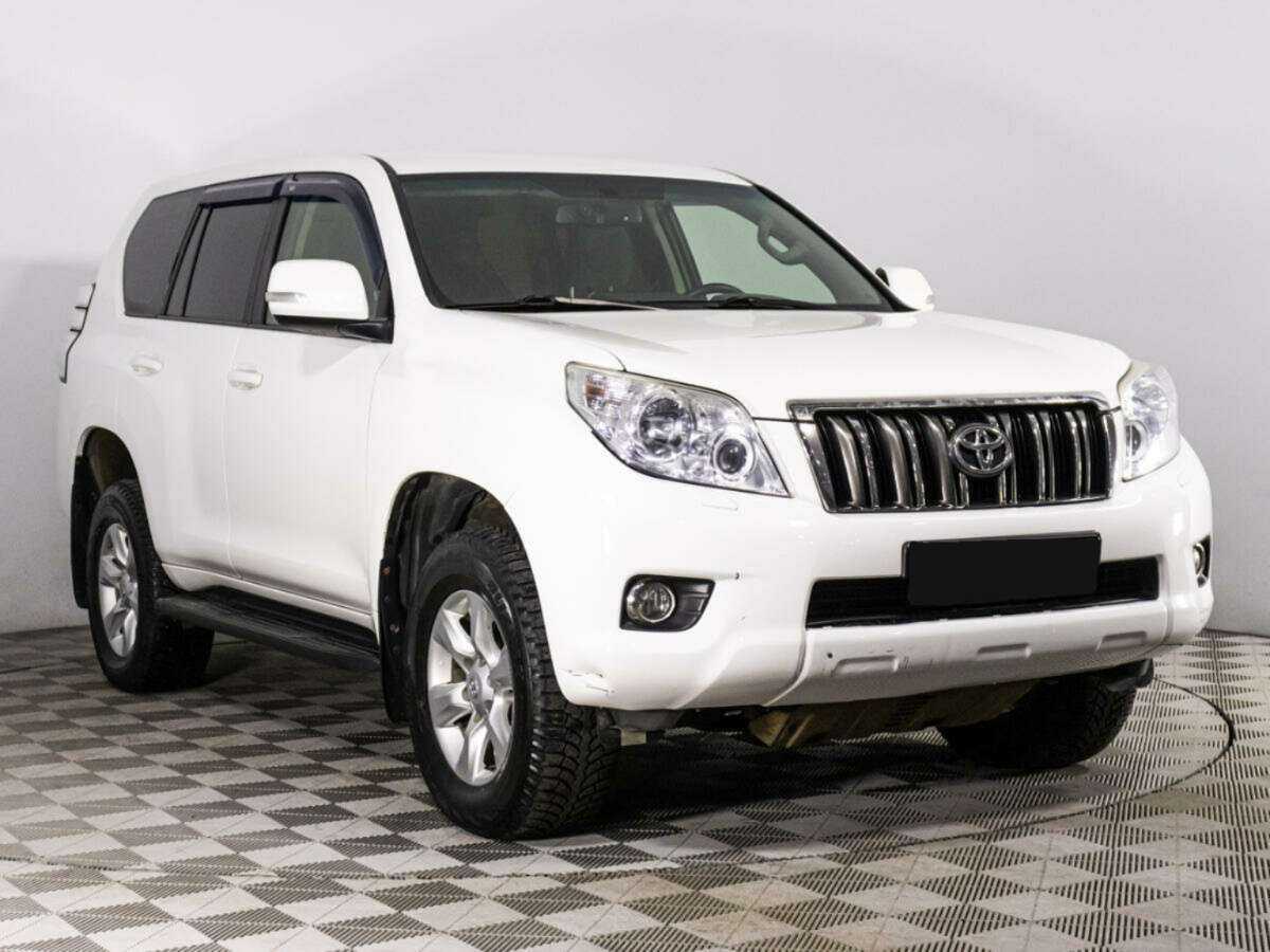 Купить Toyota Land Cruiser Prado с пробегом. Фото: #2